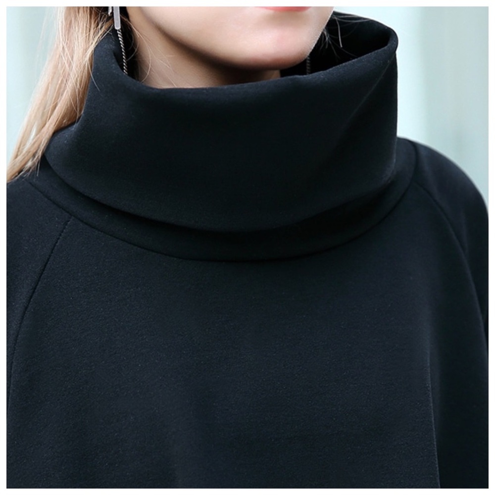 Black & Gray Oversize Flowing Turtleneck Top - Picture 6 of 7